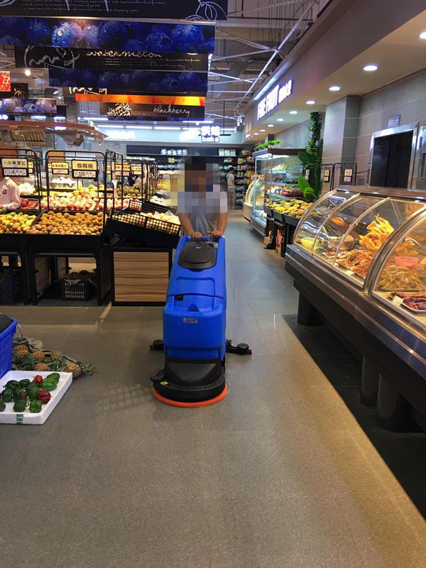 酒店使用手推式洗地機效果怎么樣？