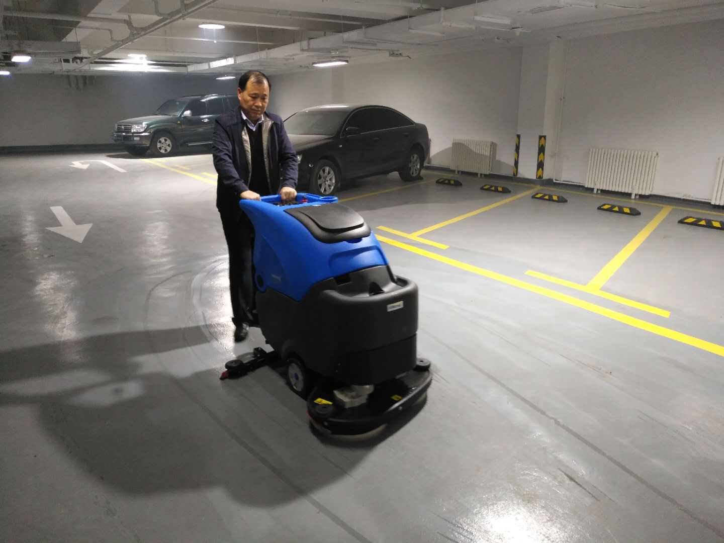 洗地機、掃地車，新一代--工廠保潔標配