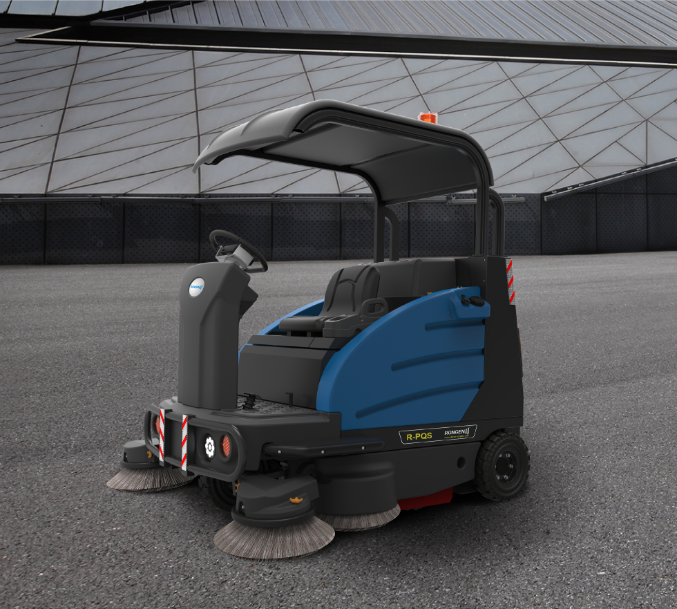 容恩駕駛式掃地車，保潔公司需要安全又高效的物業(yè)清掃工具