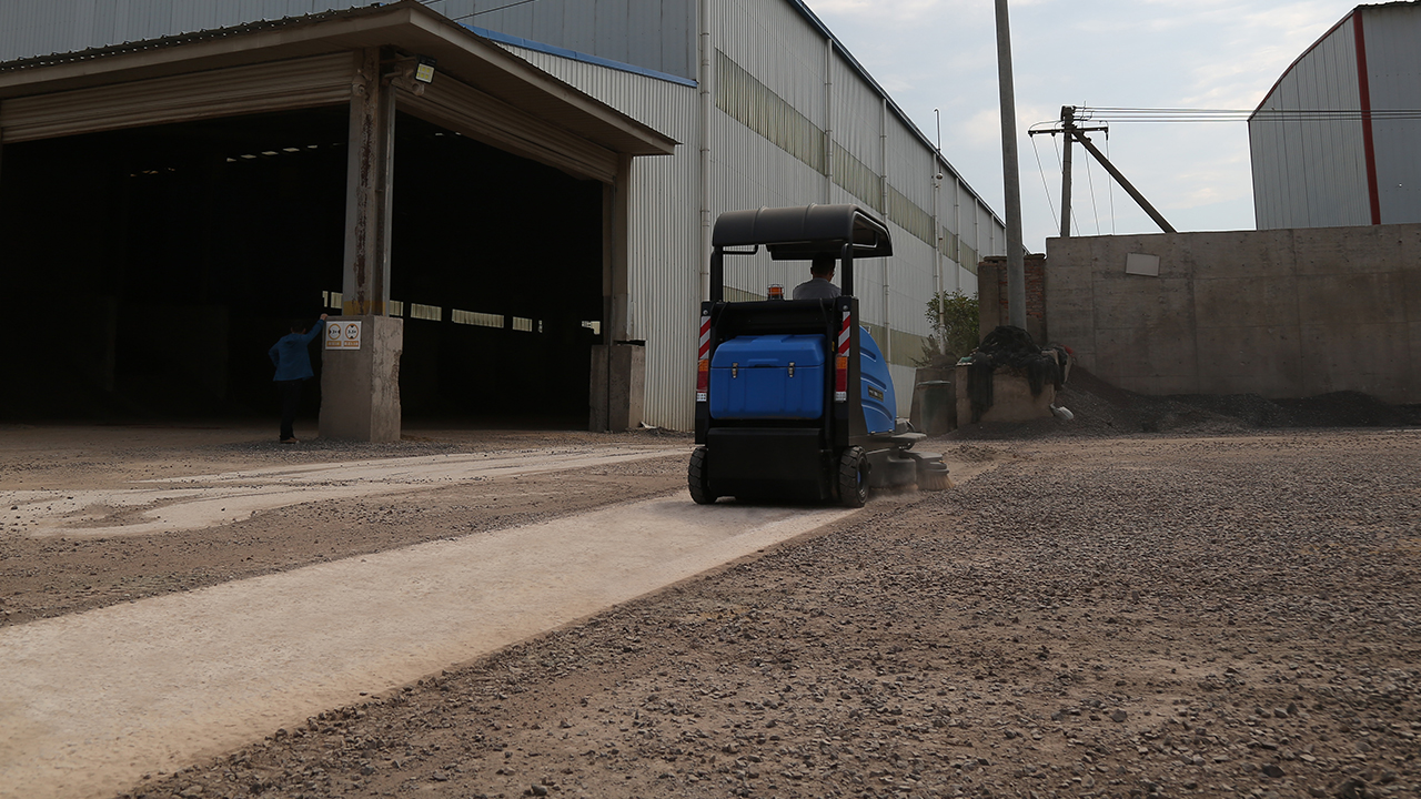 掃地車使用之后怎么保養(yǎng)？