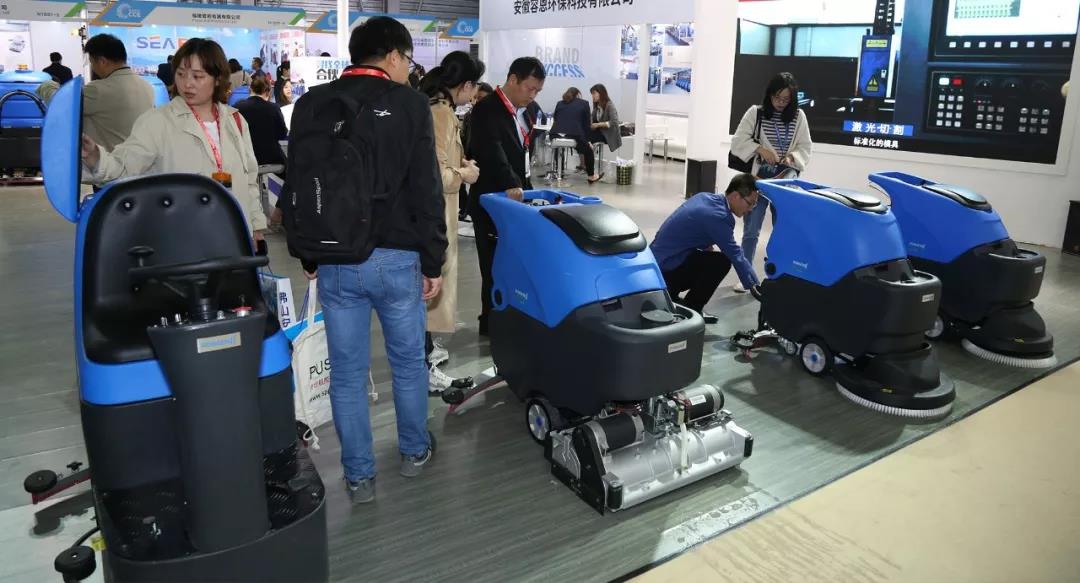 商場(chǎng)洗地機(jī)——清潔好幫手